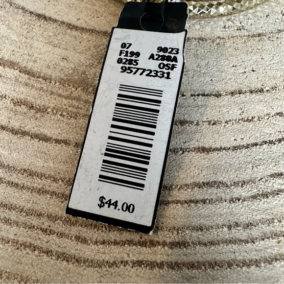 Cache Chic Gold Textured Bangle Set - Picture 4 of 7